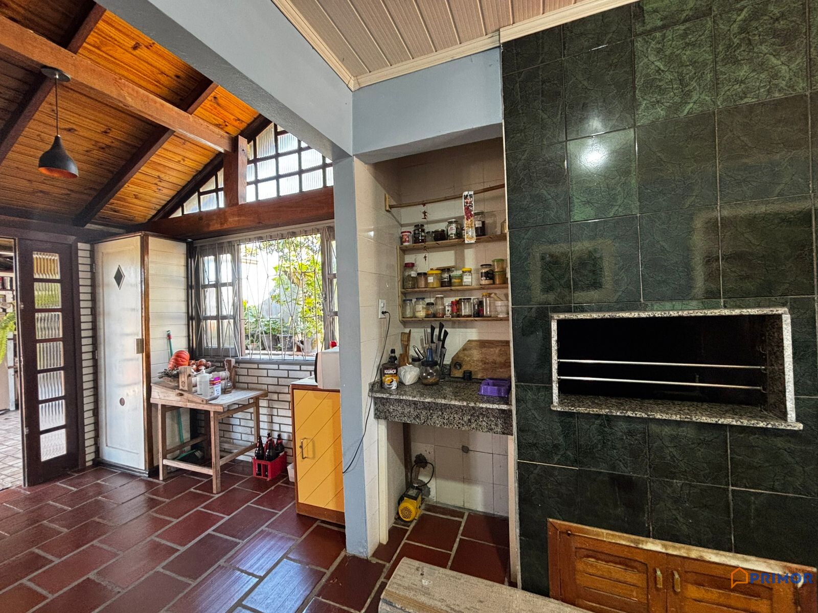 Casa charmosa com conforto, espaço e qualidade de vida a poucos minutos do mar no bairro Turimar